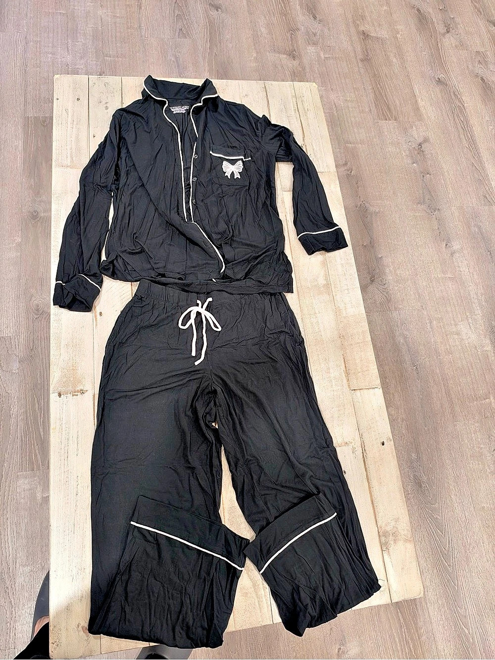 Victoria's Secret SoSoft Modal Bow Long Pajama Set Pajama Set Black XS